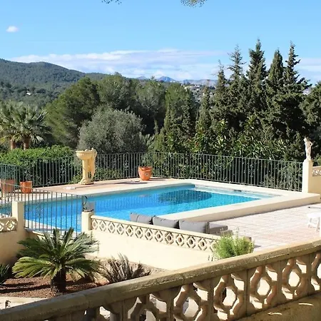 Beautiful With Pool In *